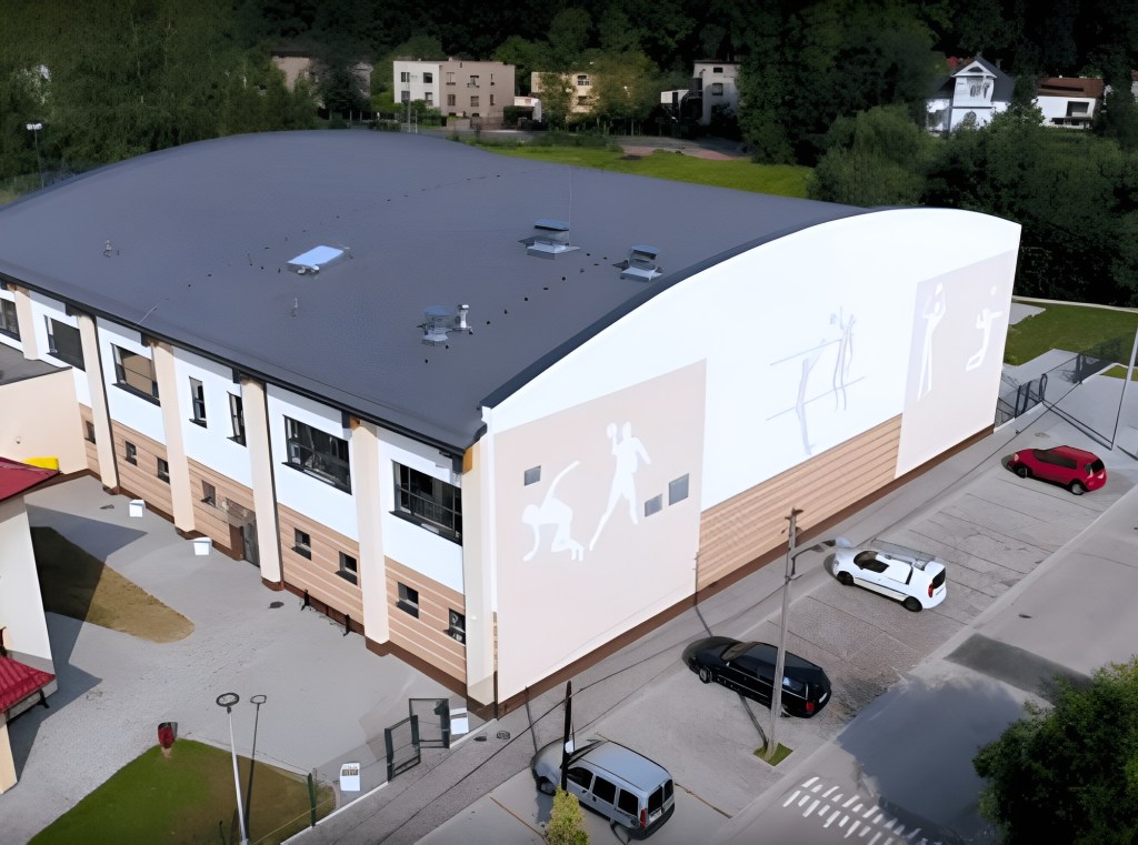 Sala gimnastyczna w Kętach Podlesiu